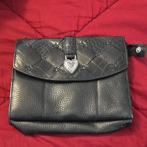 VINTAGE BRIGHTON BLACK QUILTED LEATHER CROSSBODY BAG WITH HEART CHARM